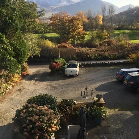 Lakeside Country Bed & Breakfast 4*