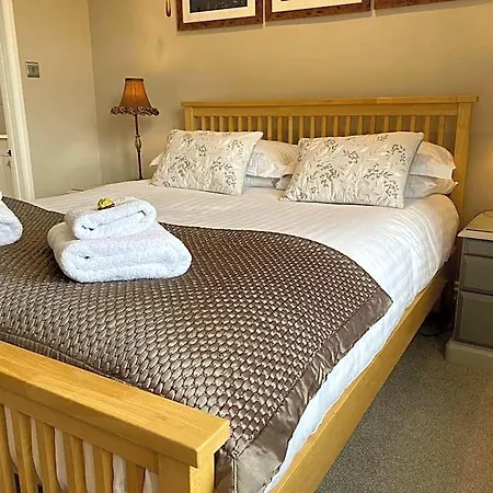 Bed & Breakfast Lakeside Country 4*