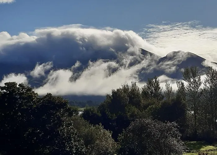 Lakeside Country فندق مبيت وإفطار 4*