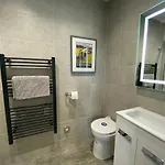 Lakeside Country 4*